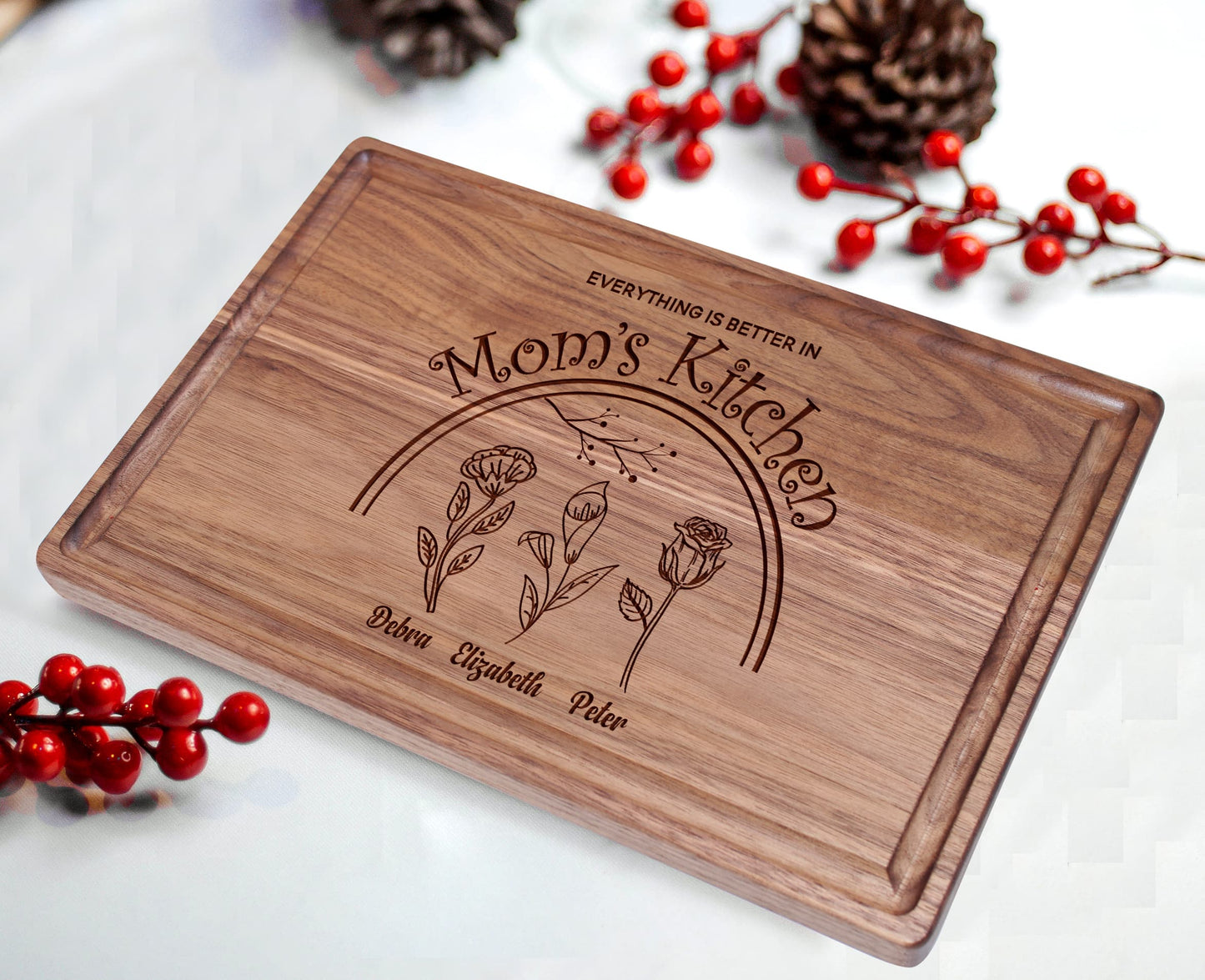Personalized Birth Flower Cutting Board – Custom Gift for Mom or Grandma