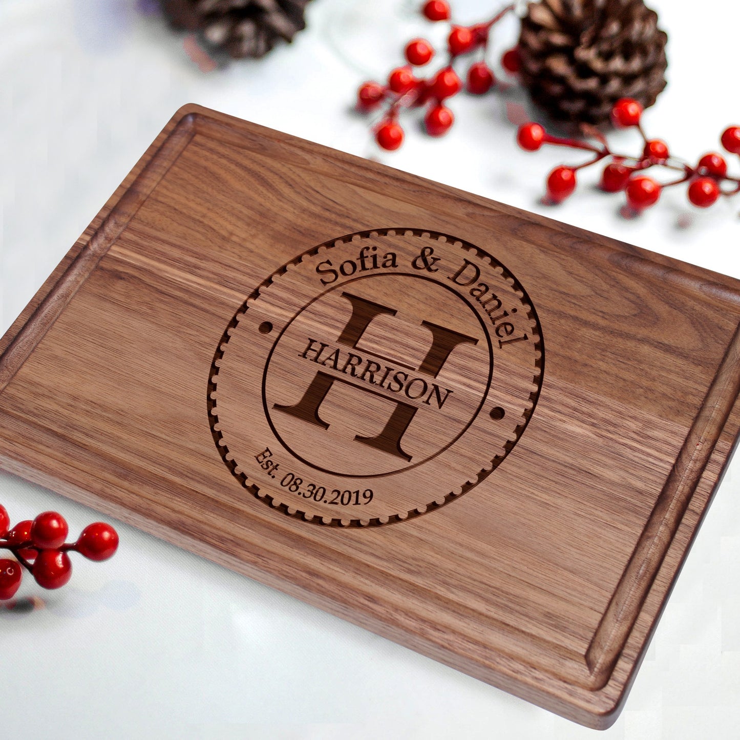 Tayfus Monogrammed Circular Cutting Board Design - Perfect Personalized Gift