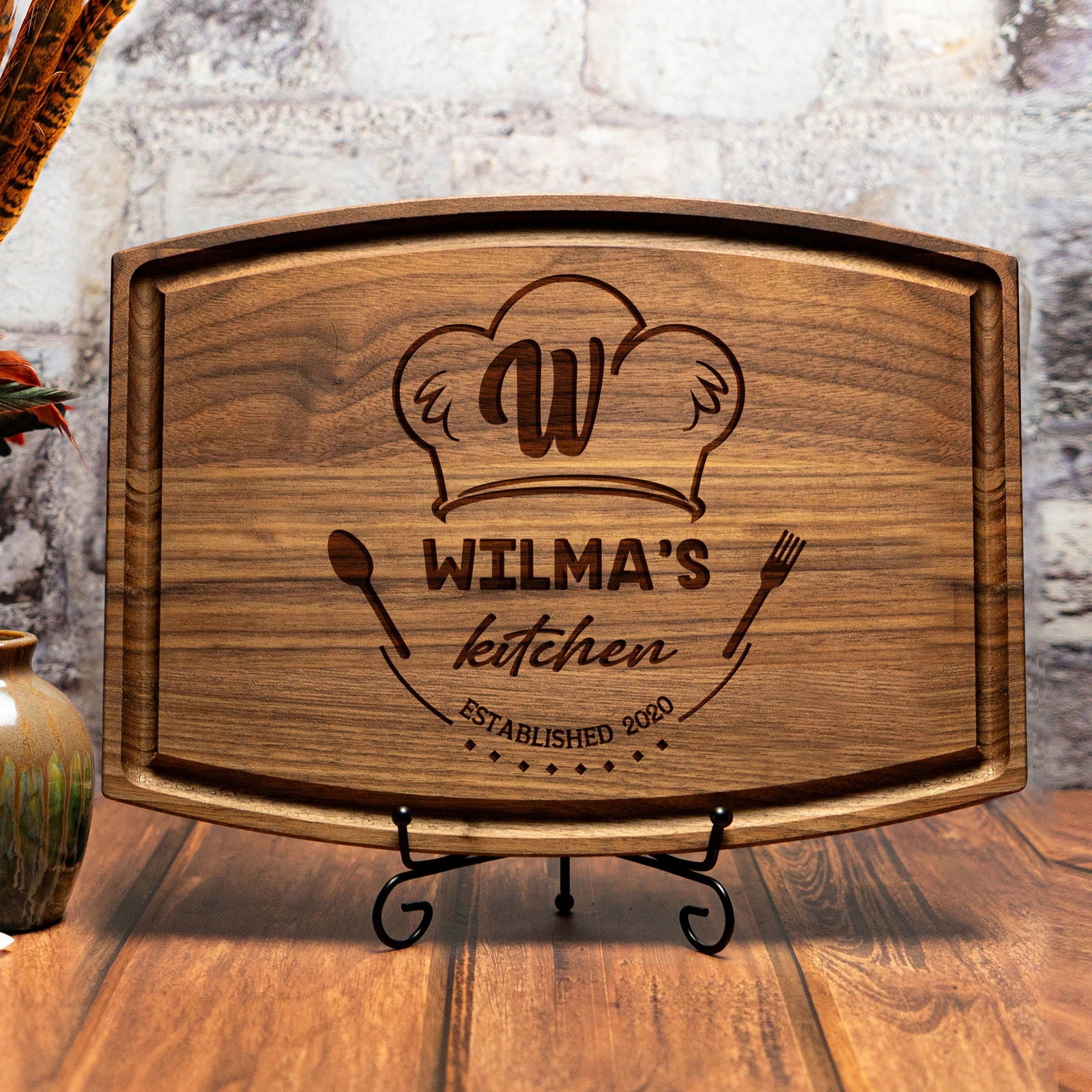 Personalized Kitchen Cutting Board with Chef Hat Design – Tayfus