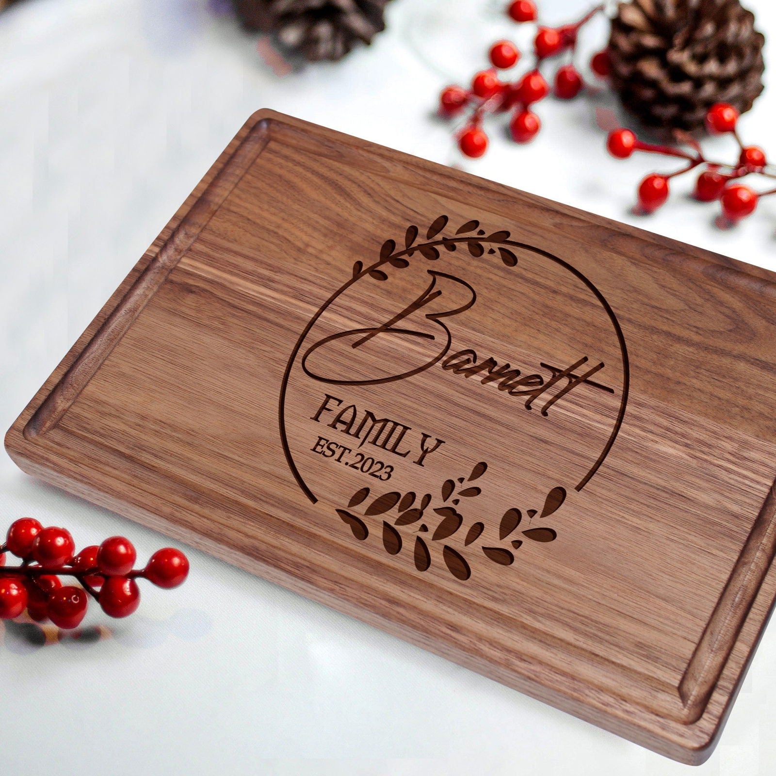 Custom Family Circle Design with Leaf Motif and Established Year - Tayfus