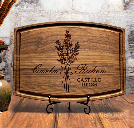 Custom Cutting Board with Floral Bouquet and Elegant Script Design - Tayfus