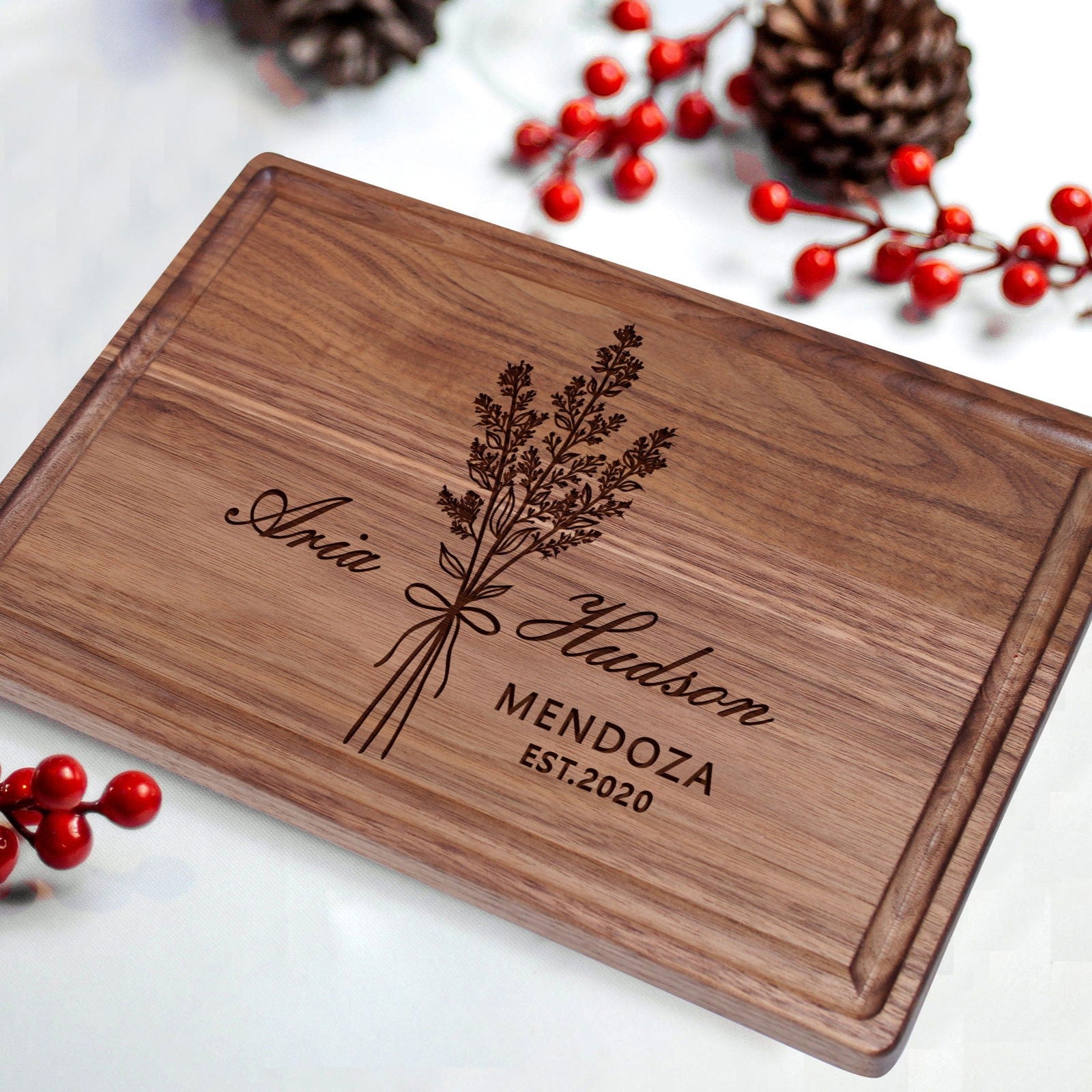Custom Cutting Board with Floral Bouquet and Elegant Script Design - Tayfus