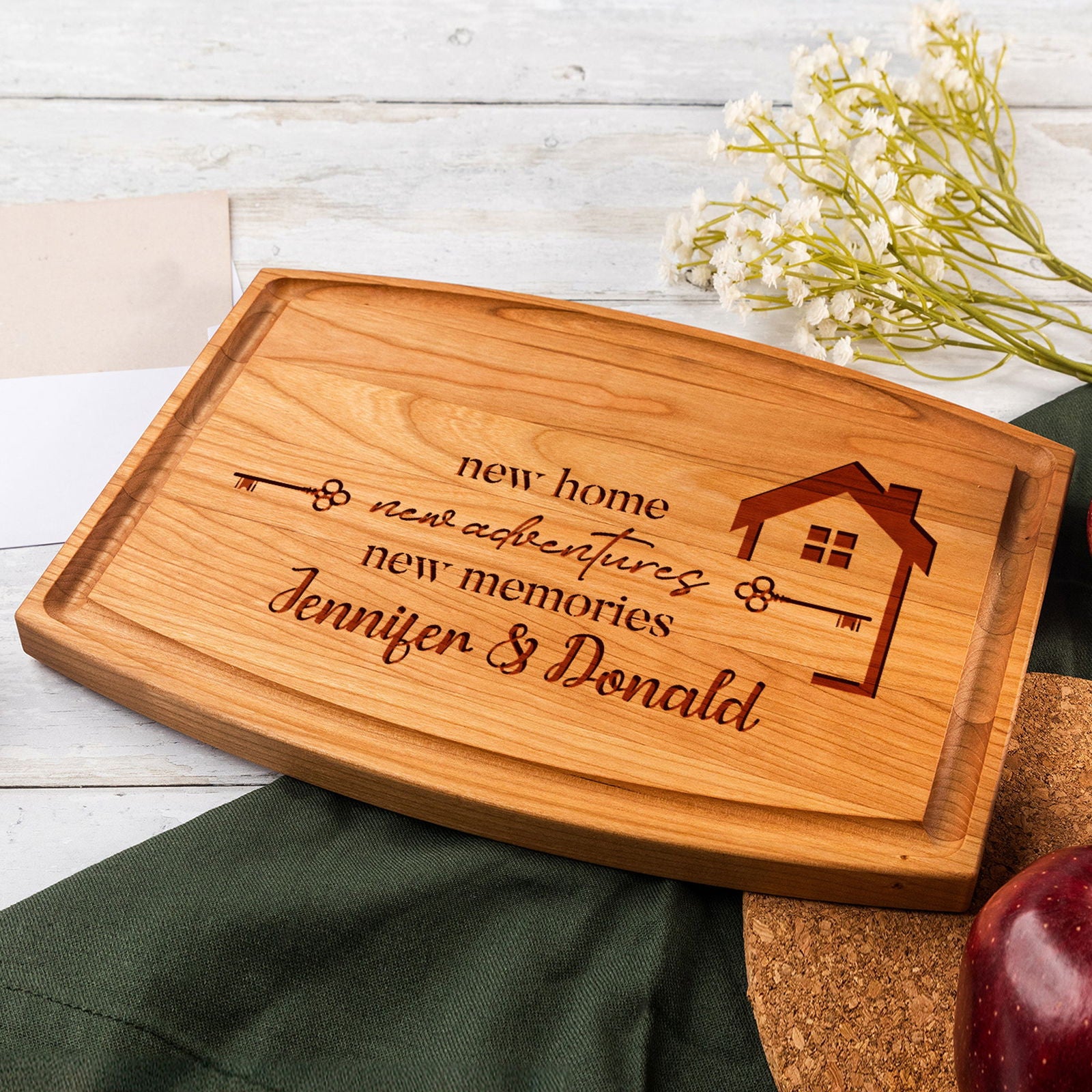 New Home Personalized Cutting Board with Key and House Design - Tayfus