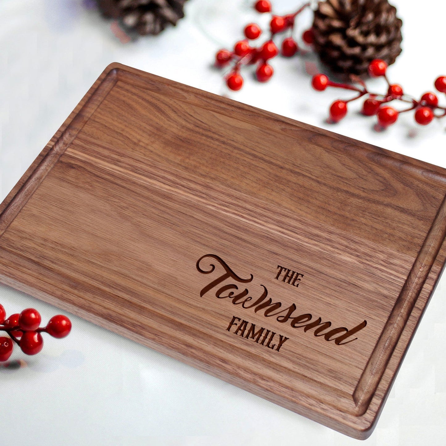Personalized Family Sign with Elegant Script Design - Tayfus